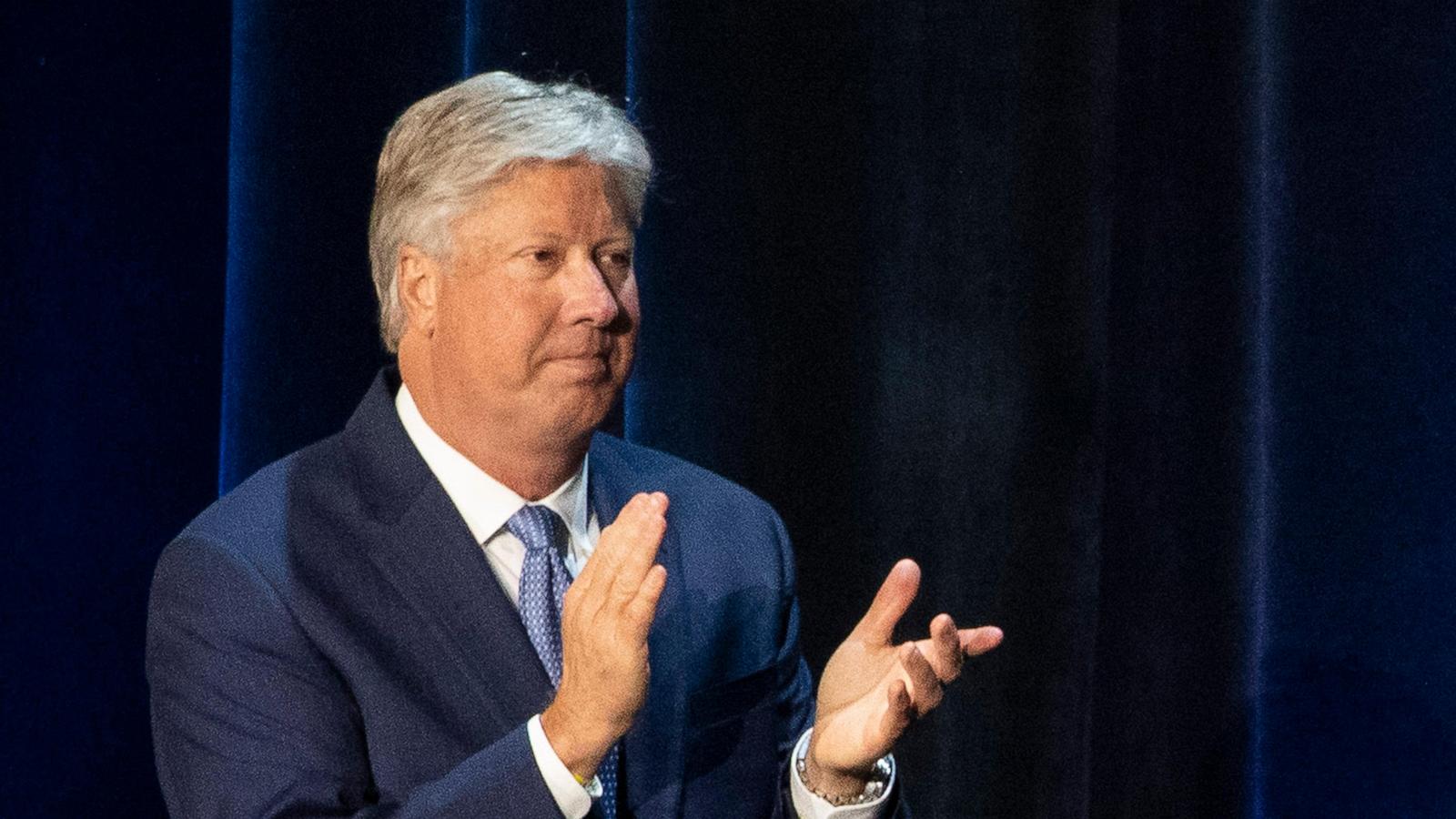 Accused Texas megachurch pastor to surrender in Oklahoma on child sexual abuse charges