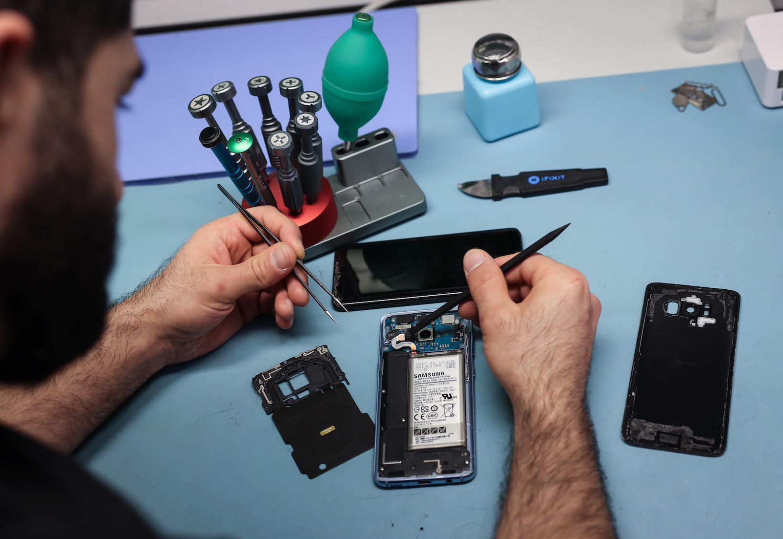 The environmental policy backed by free-market Republicans