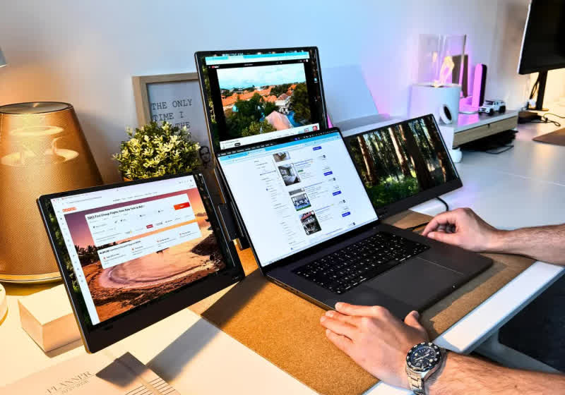 Aura Triple Boost 14 Pro adds three extra screens to your laptop via one cable