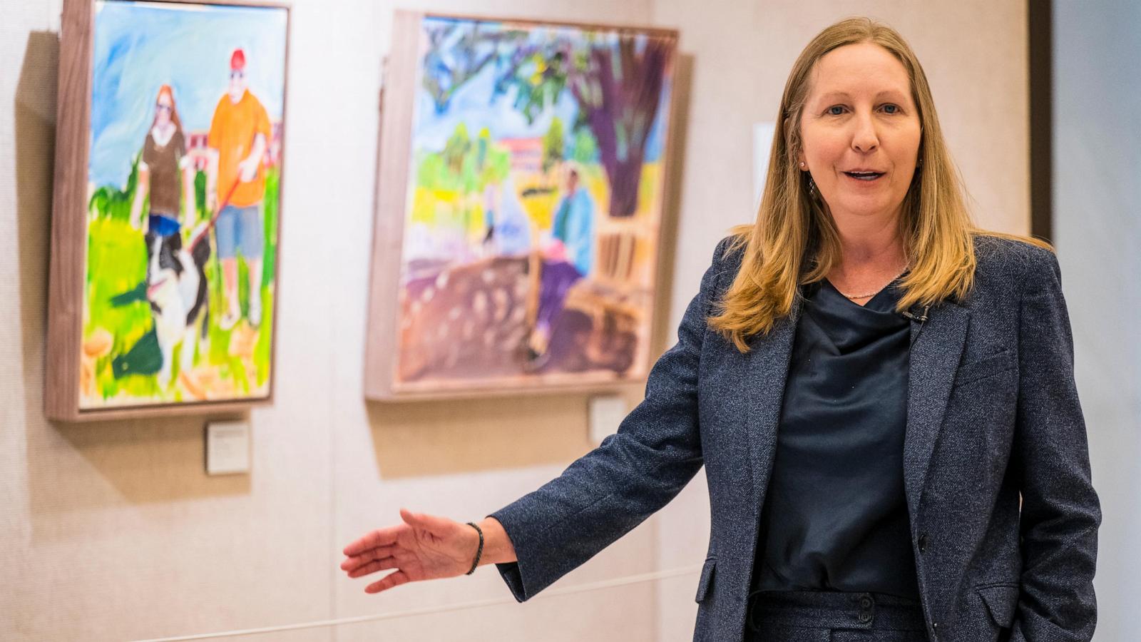 Former President George W. Bush draws inspiration close to his Dallas home in his latest paintings