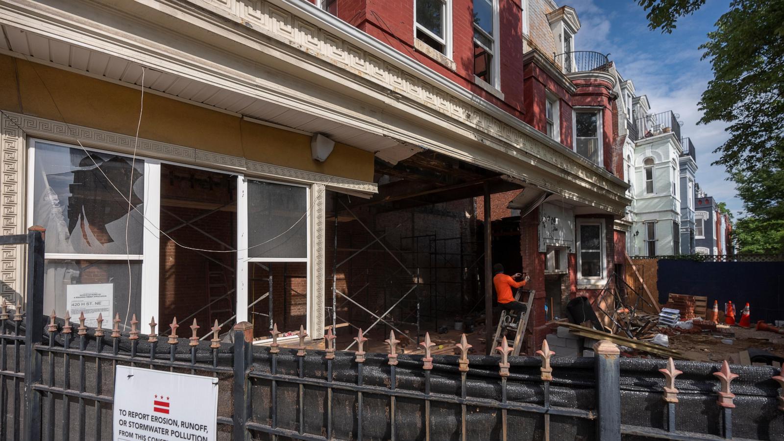 Trump targeted Democrats over questionable online fundraising. His campaign has similar issues