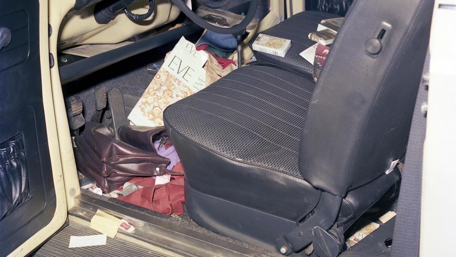 Thumbprint on cigarette carton leads to arrest in 1977 death of young woman