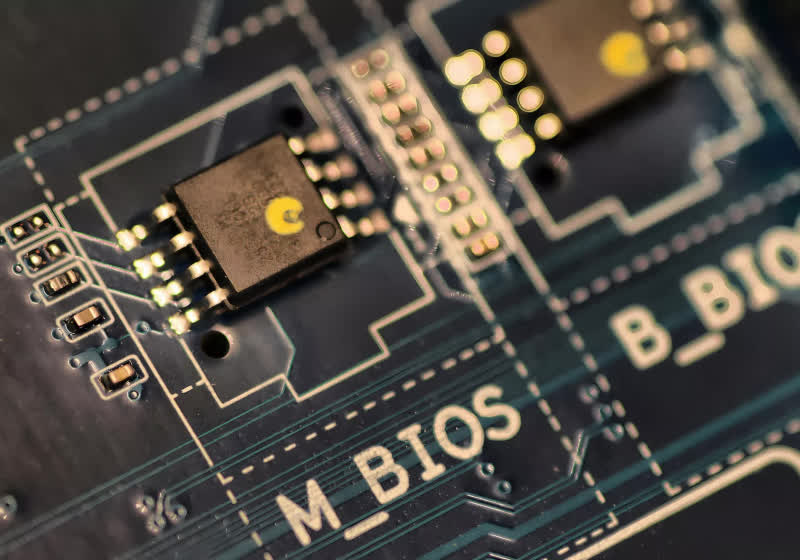 How PC makers exploited BIOS copyright strings to unlock trial software during the Windows 95 era