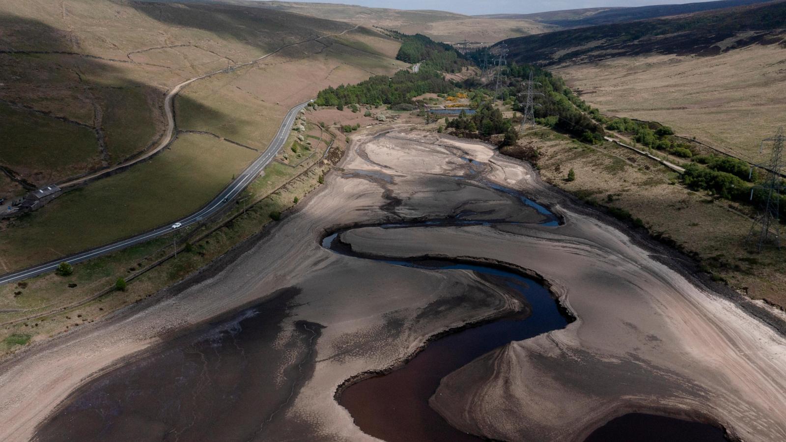 Scientists warn that greenhouse gas accumulation is accelerating and more extreme weather will come