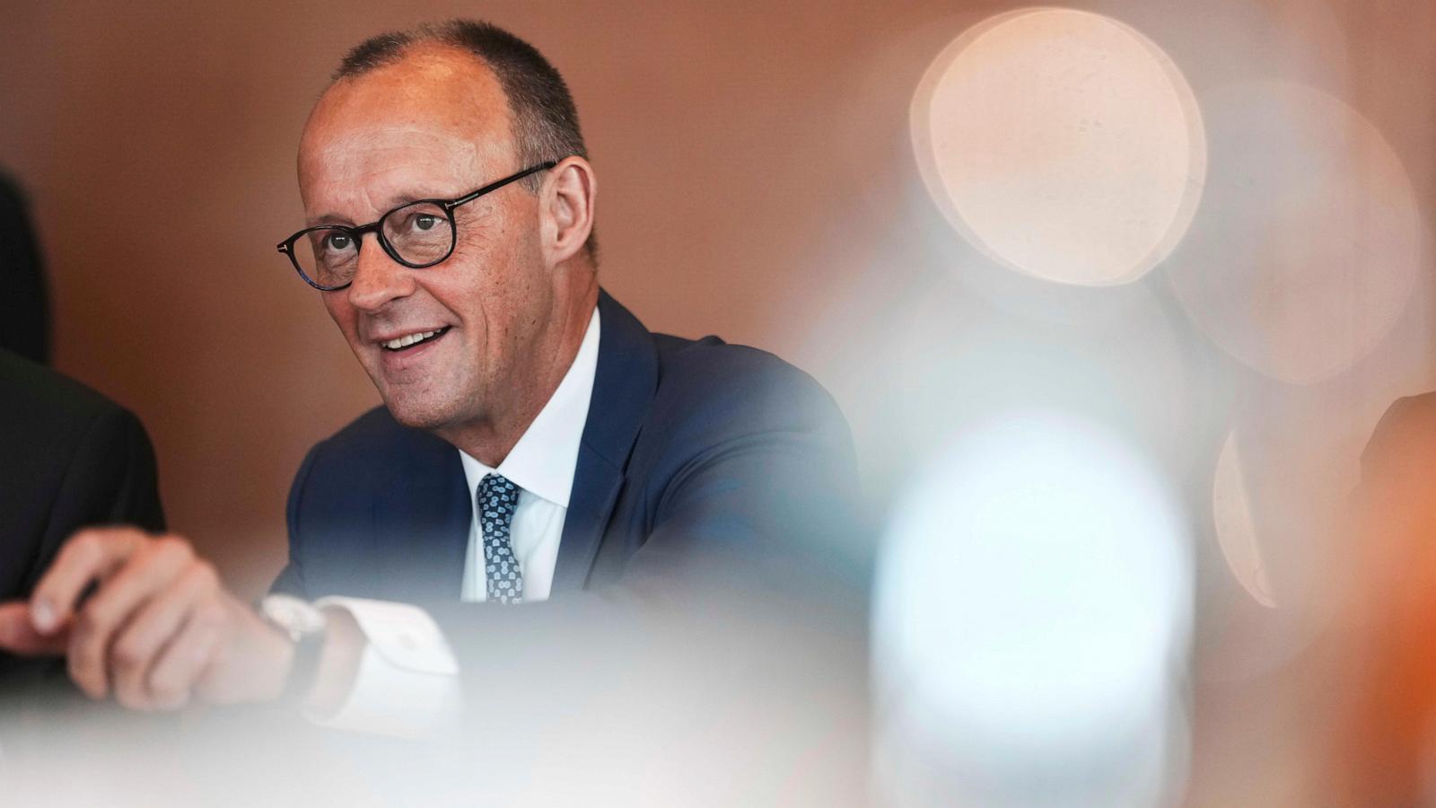 New German leader plans to discuss Ukraine and trade with Trump in Oval Office visit