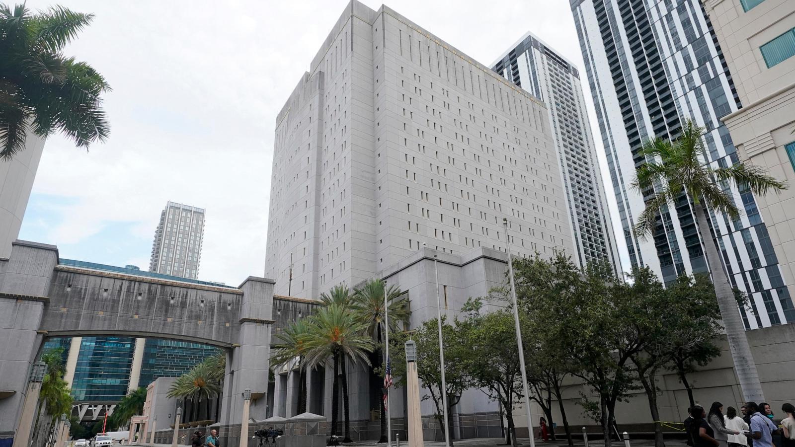 Canadian man held by immigration officials dies in South Florida federal facility, officials say