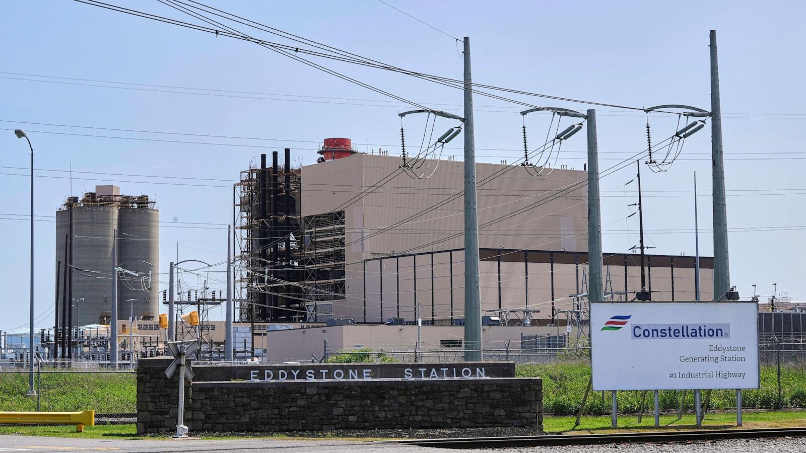 To avoid blackouts, Trump admin keeps another aging power plant online through summer