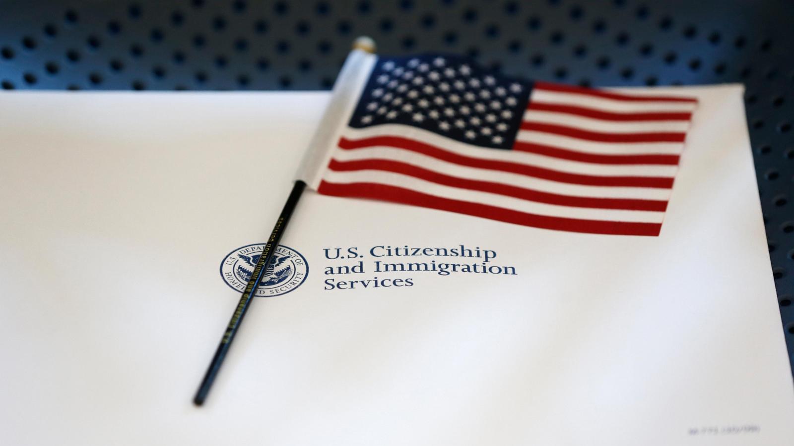 Attorneys sue to restore deportation protections for abused and neglected migrant children