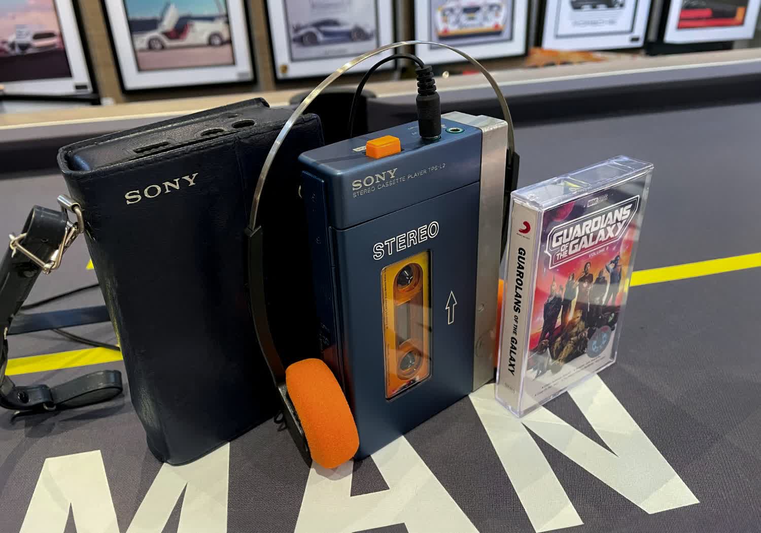 How many meters of tape are found in a 60-minute audio cassette tape?