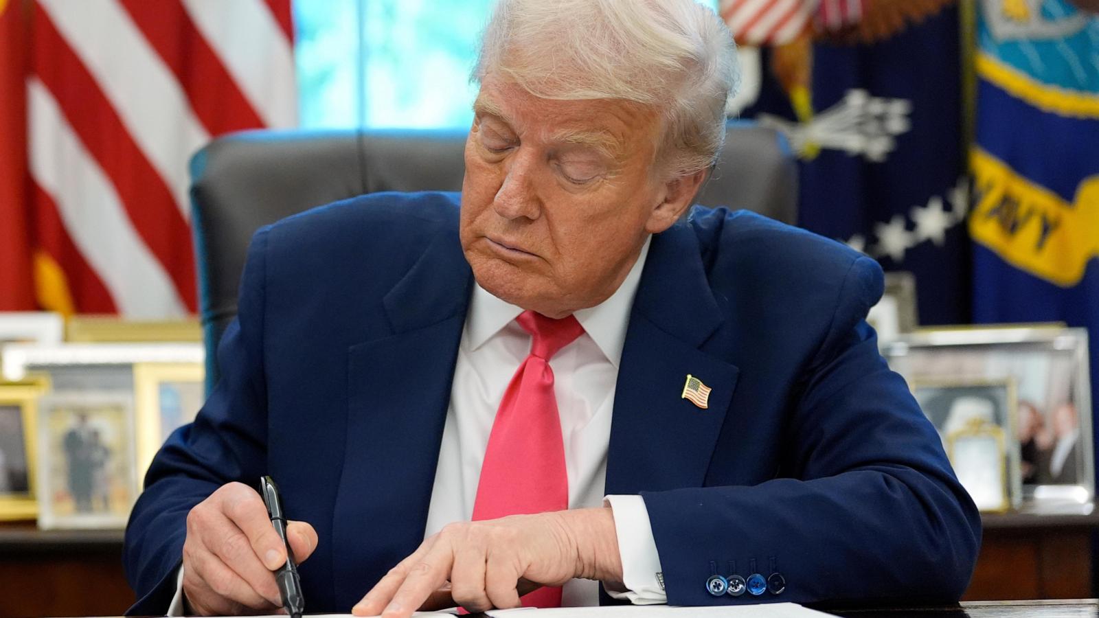 Social Security's 90th anniversary marked by funding threats and privatization talk