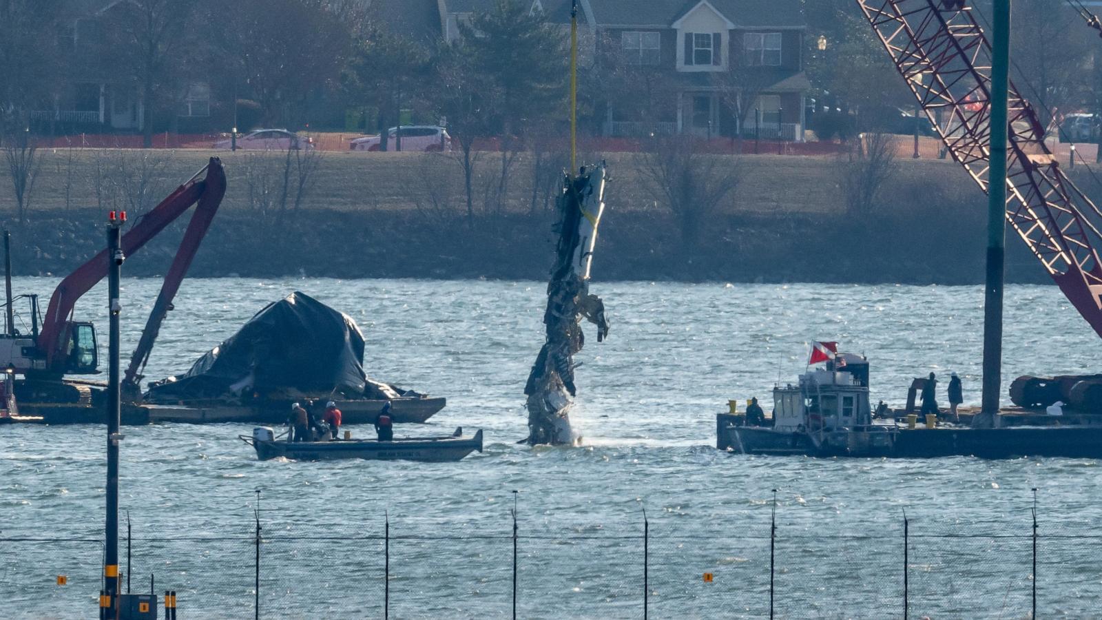 Broken altimeter, ignored warnings: Hearings reveal what went wrong in DC crash that killed 67