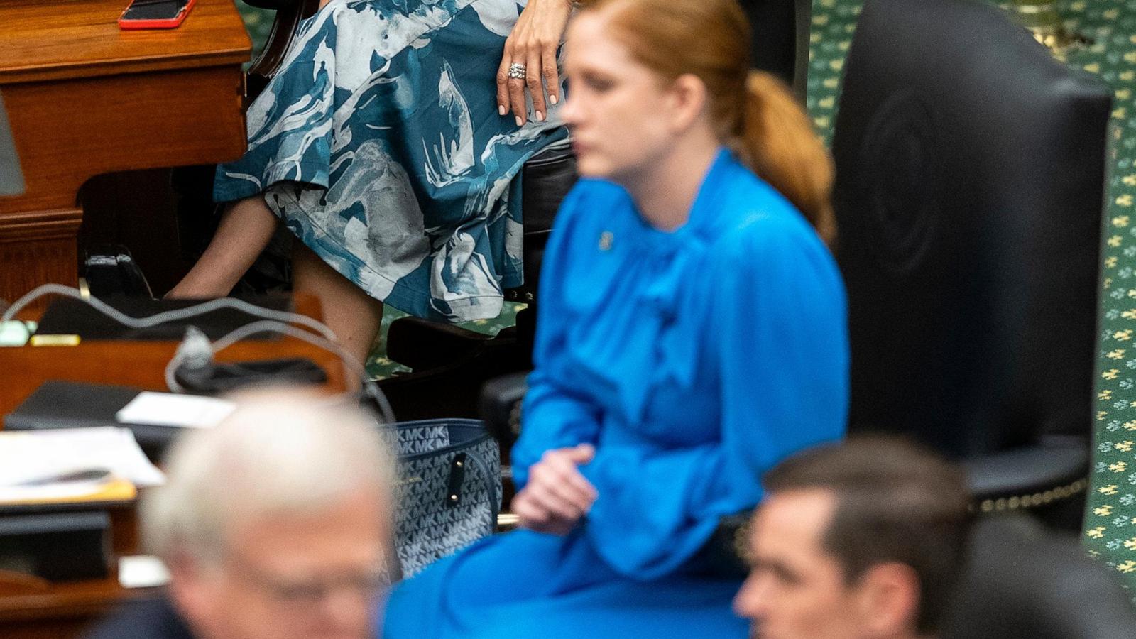 Texas Gov. Abbott vows to approve GOP-leaning congressional voting map