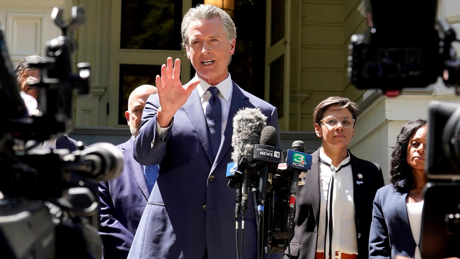 California rushes to plan a still unscheduled election in US House seats standoff with Texas