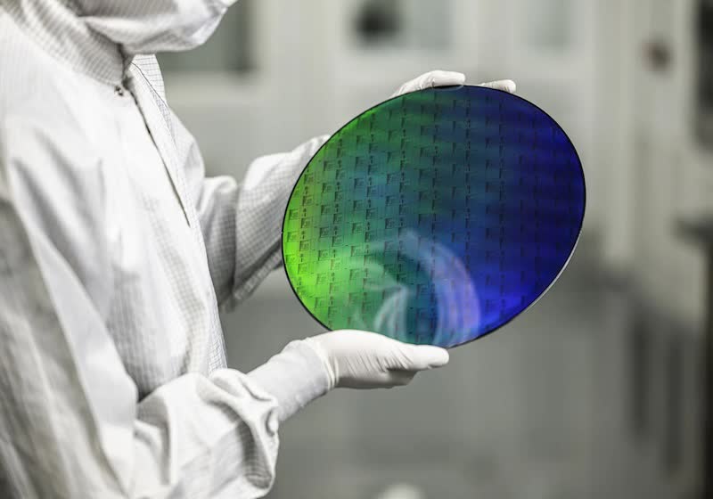 PsiQuantum raises $1 billion, hits $7 billion valuation in quantum race