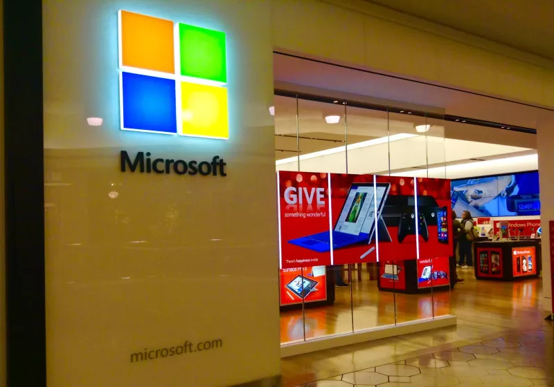 Senator urges FTC to probe Microsoft for "gross cybersecurity negligence"