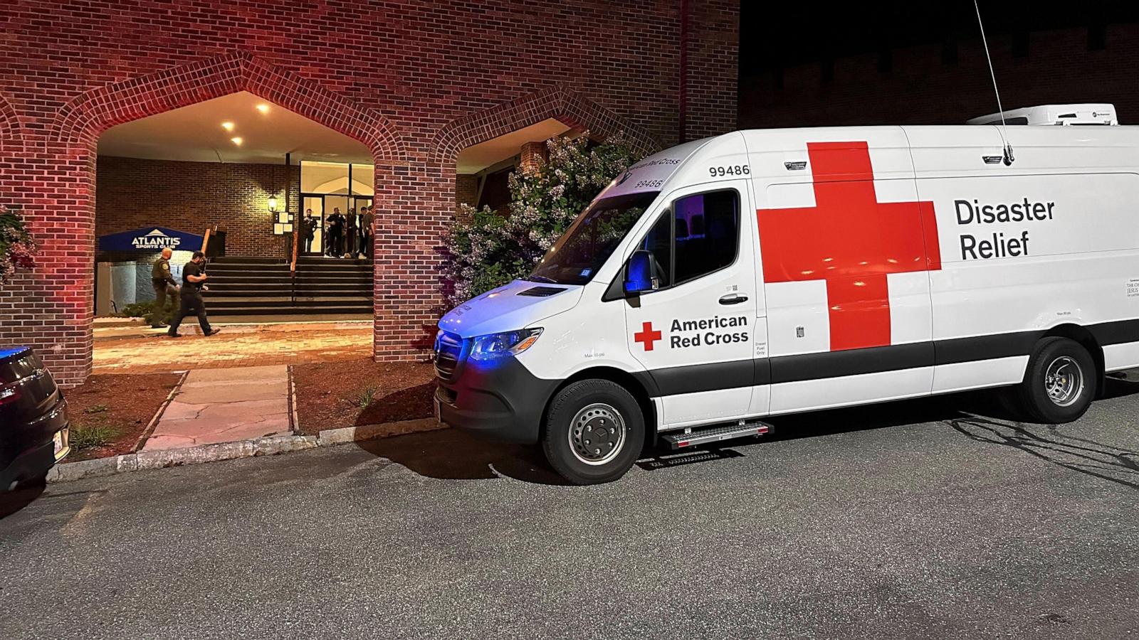 New Hampshire police say multiple gunshot victims at country club. 1 suspect in custody