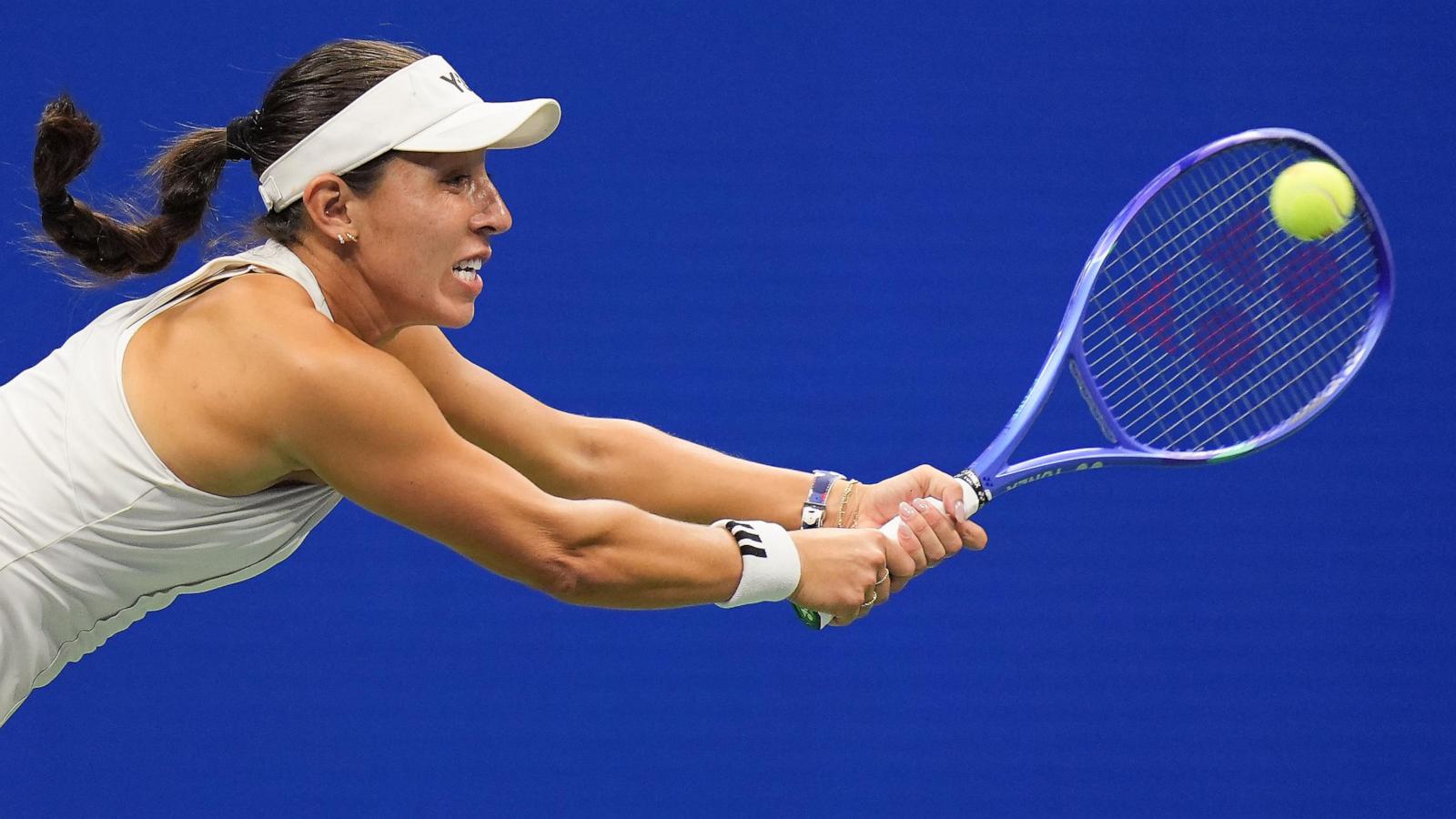 Alcaraz defeats Djokovic to reach the men's finals and other US Open match highlights in photos