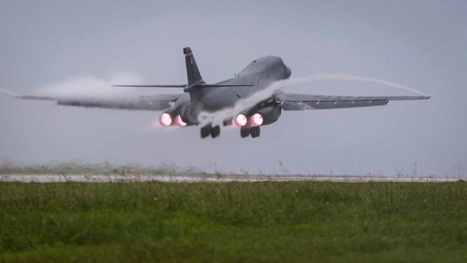 US military flew supersonic B-1 bombers up to the coast of Venezuela
