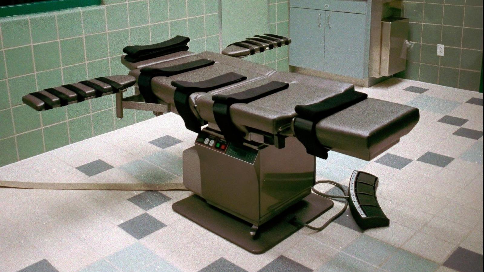 Man convicted of killing a 15-year-old girl in 2001 is executed in Indiana