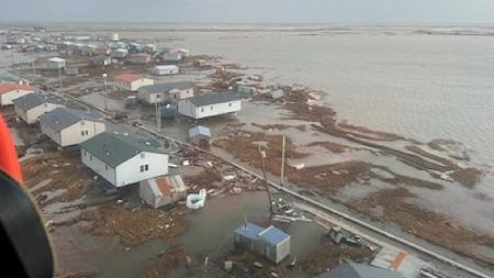 Storm decimates 2 Alaskan villages and drives more than 1,500 people from their homes