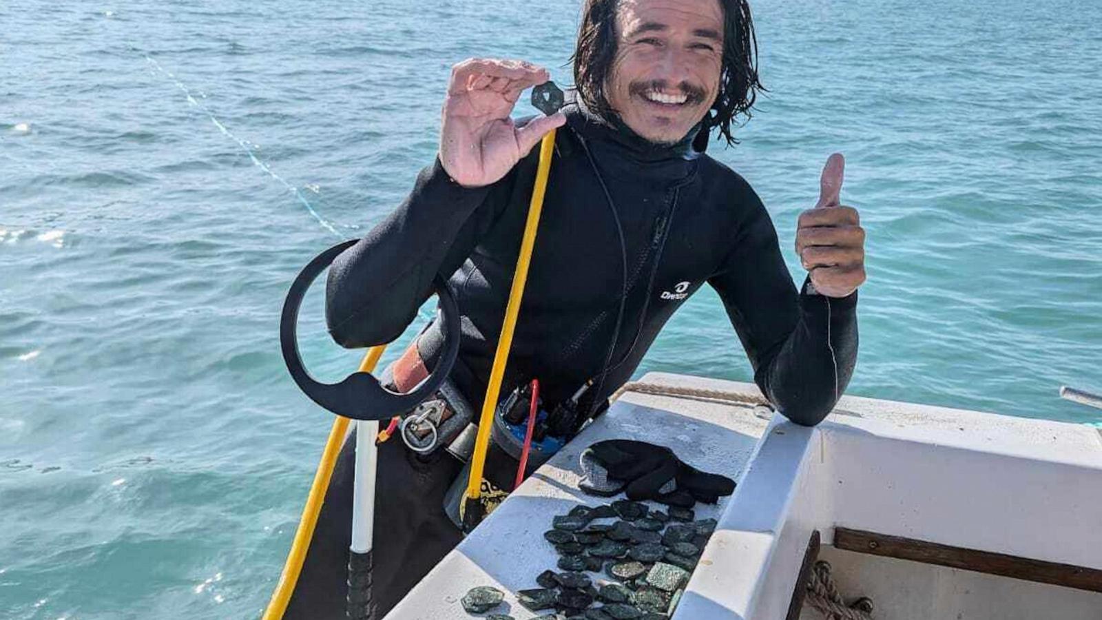 Excavators find $1M in gold coins from shipwreck along Florida's 'Treasure Coast'