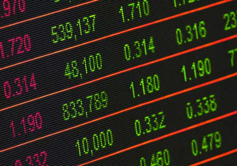 Michael Burry of "The Big Short" shutters hedge fund, says the market makes no sense to him anymore