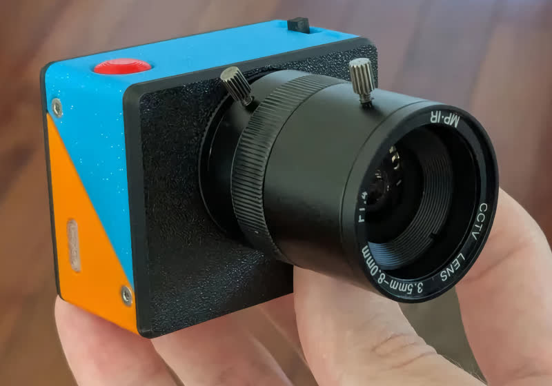 Hobbyist builds lo-fi camera from an old optical mouse