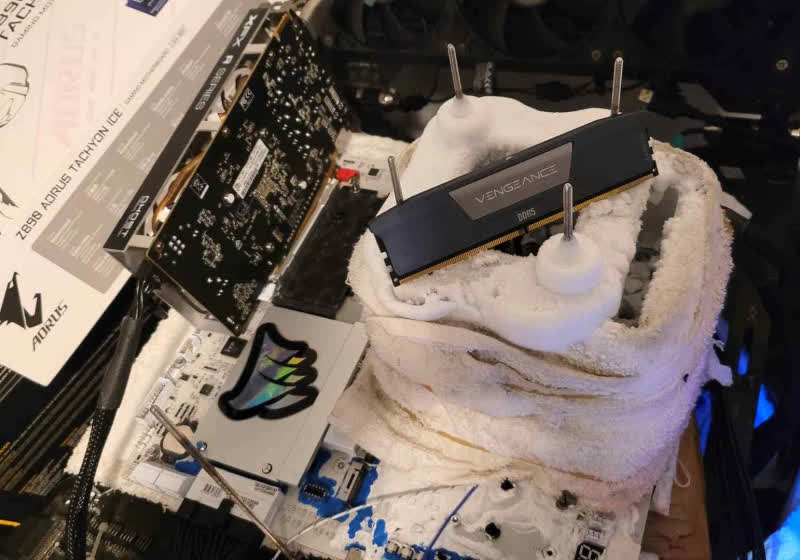 DDR5 speeds hit 13,576 MT/s as overclockers trade records in hours