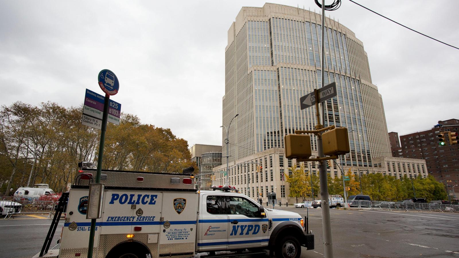 Alleged plot to bribe a juror with $100,000 upends former heavyweight boxer’s NYC drug trial