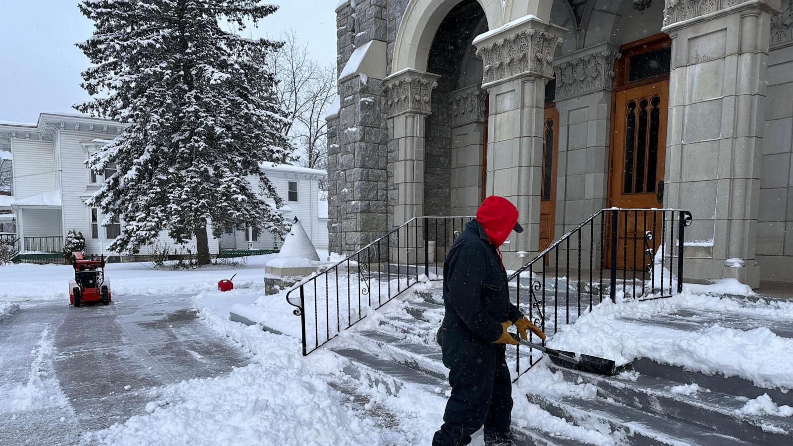 Snow, rain and cold in store for some Thanksgiving travelers