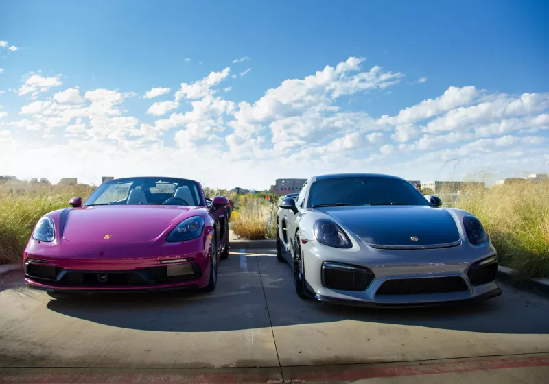 Hundreds of Porsches across Russia stopped working after unexplained satellite outage