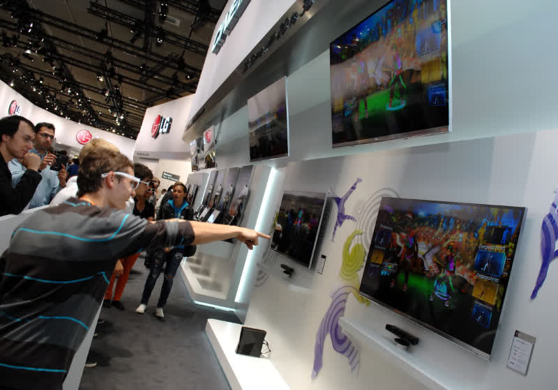 Gaming demand is driving an OLED monitor boom as Asus overtakes Samsung