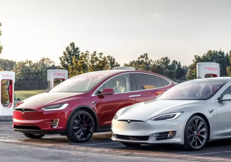 Tesla to phase out Model S and Model X so it can focus on robots