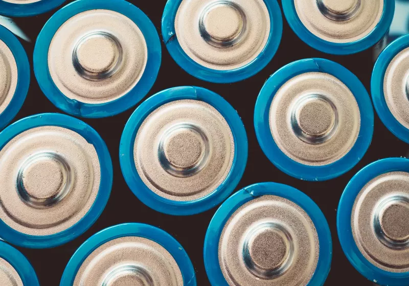 A new chemical trick could extend lithium-ion battery life without redesigning cells