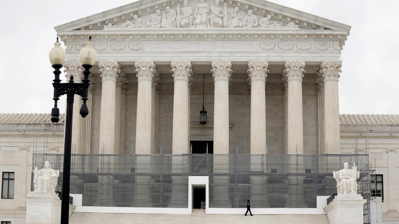 Supreme Court seems likely to strike down Hawaii's restrictions on guns in stores and hotels
