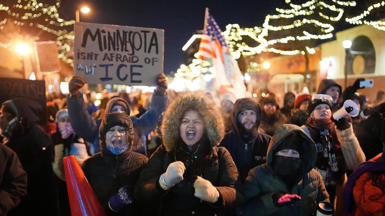 A shadow network in Minneapolis defies ICE and protects immigrants