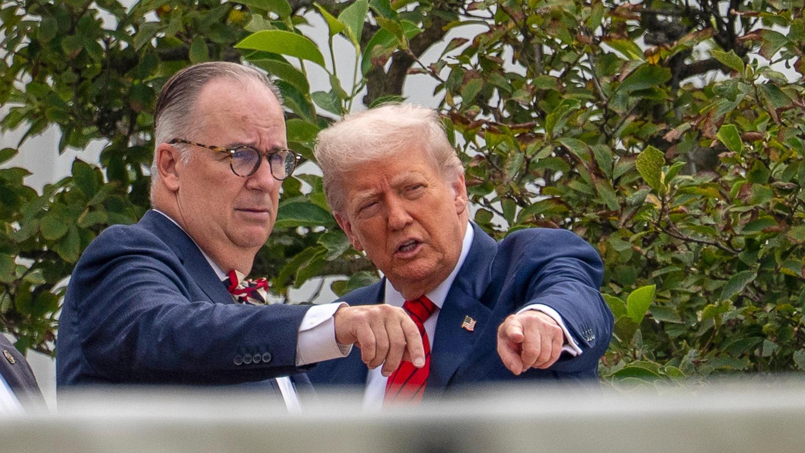 Trump quietly appoints 4 members to commission that will review his White House ballroom plan