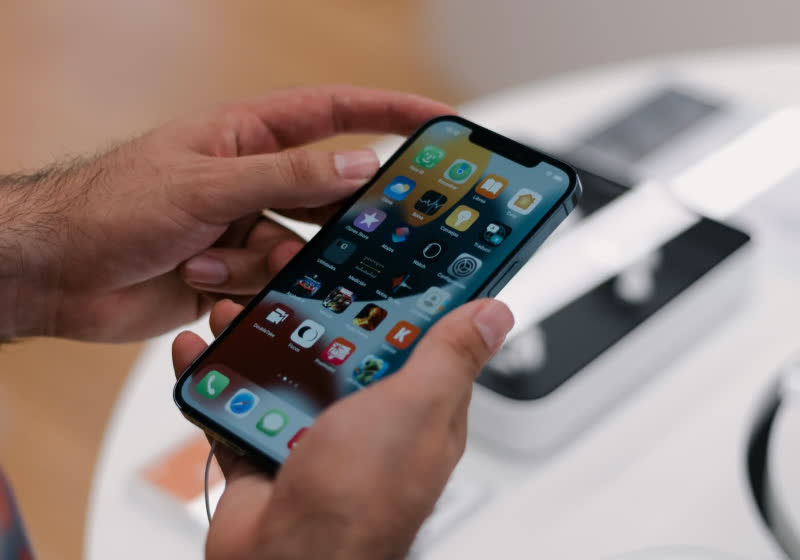 Apple set to unveil new iPhone, MacBooks, iPads at March 4 event