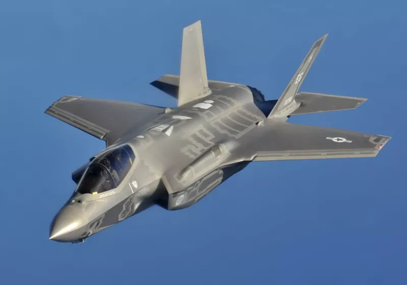 Dutch defense chief claims F-35 could be "jailbroken like an iPhone" to bypass US approval