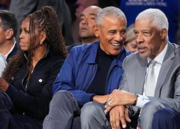 Obama shuts down alien buzz and says there’s no evidence they’ve made contact