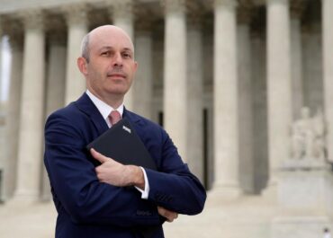 Supreme Court litigator convicted of tax evasion over income from high-stakes poker