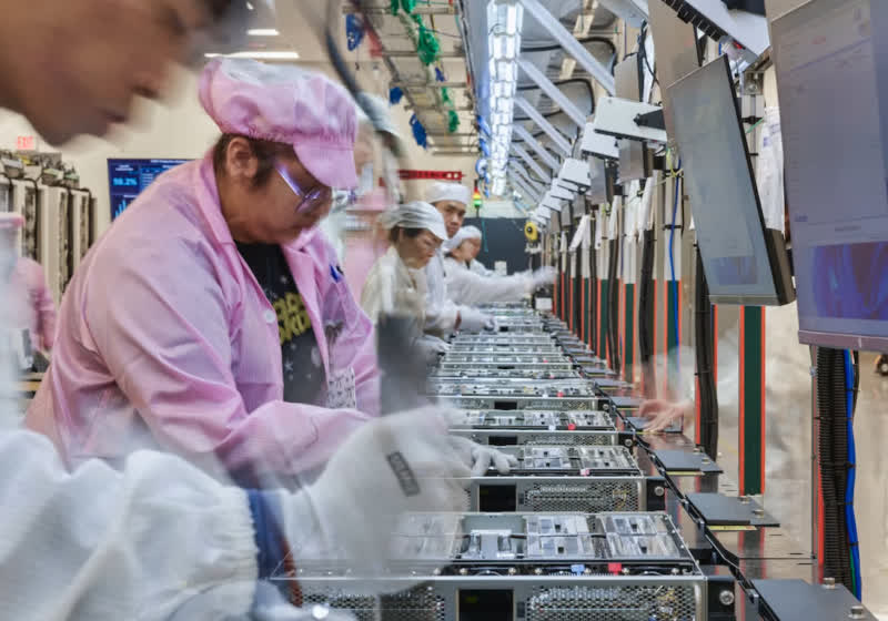Apple now assembles a quarter of iPhones in India, signaling major supply chain shift