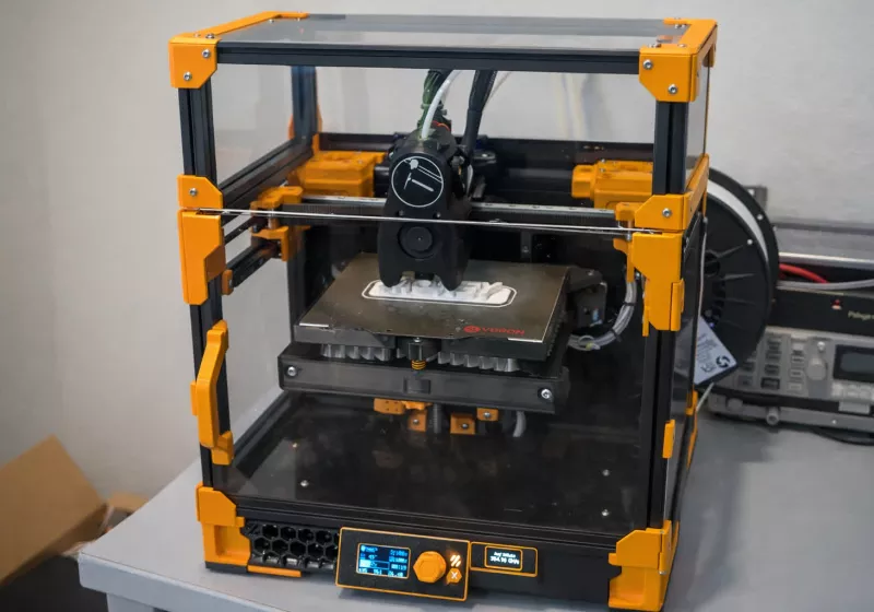 Prototype 3D printer uses throttled ASICs to mine Bitcoin and heat the printing bed
