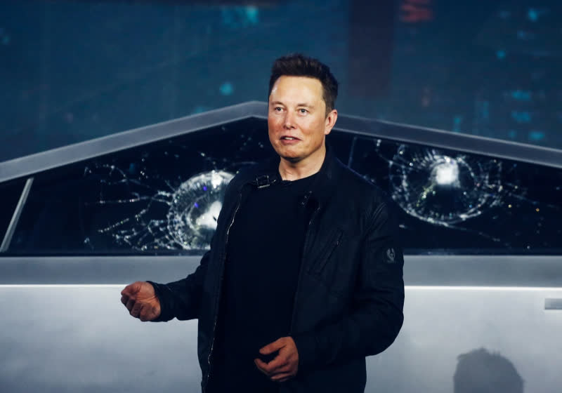 Cybertruck owner sues Tesla over FSD crash, claims keeping Elon Musk as CEO was negligent