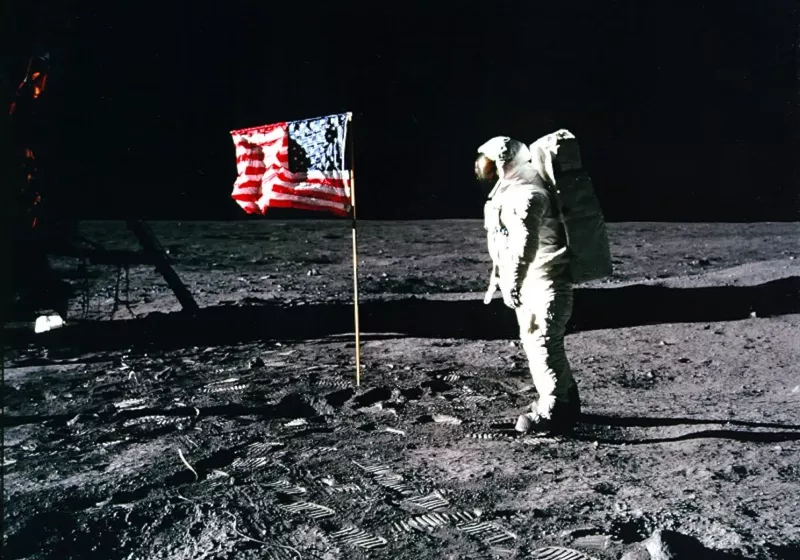 The software that landed Apollo 11 on the moon is now free online