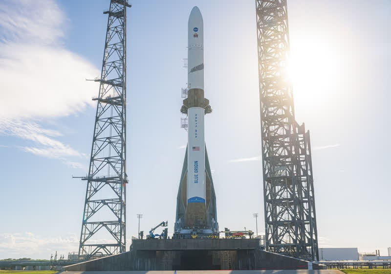 Blue Origin prepares to reuse New Glenn booster in bid to challenge SpaceX