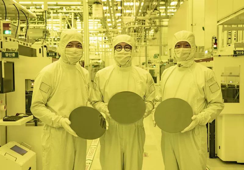 Samsung's chip profit jumped nearly 50-fold in a single year, execs warn the shortage will get worse