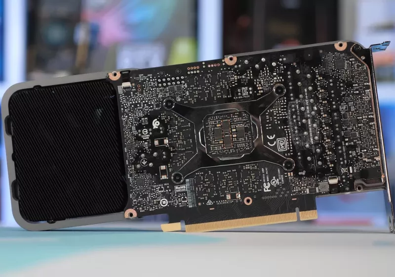 Modder creates a fully working 16GB RTX 3070 using VRAM from a dead AMD GPU