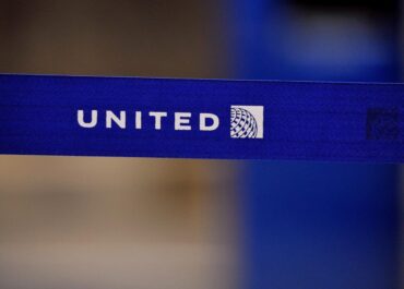 United Airlines flight bound for Minneapolis diverted because of unruly passenger