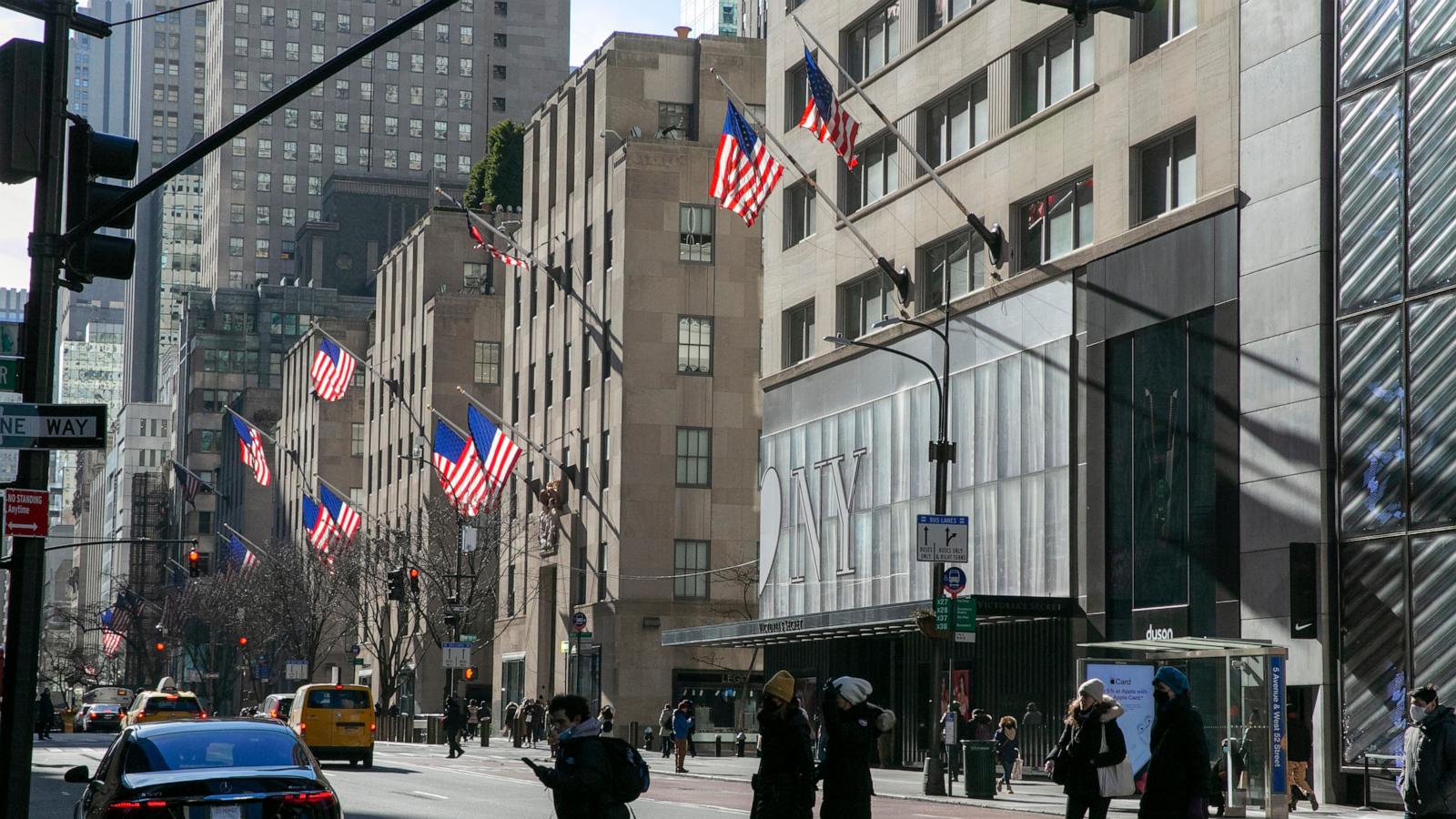 Woman dies after falling into an uncovered maintenance hole in New York City